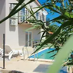 New Villa Seve II With Pool, Near The Town Center, 3Km From The Beach