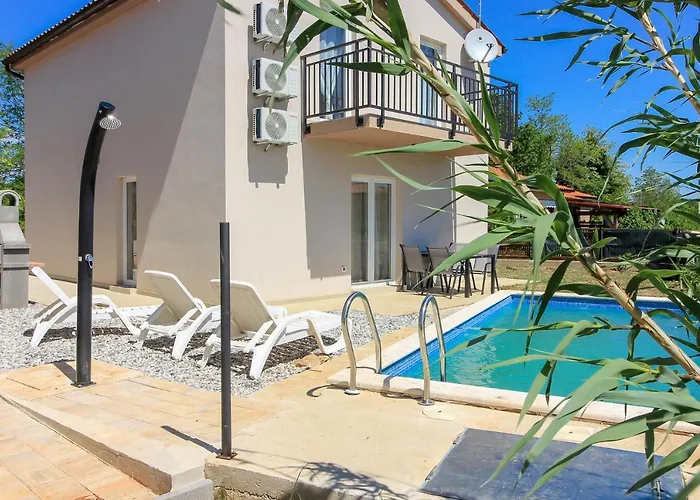 New Villa Seve II With Pool, Near The Town Center, 3Km From The Beach
