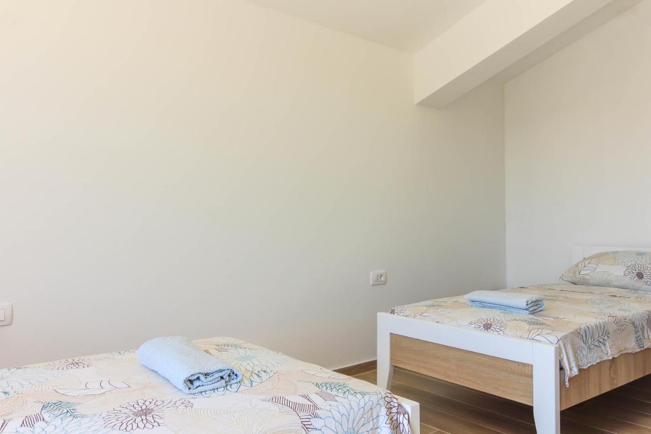 New Seve Ii With Pool, Near The Town Center, 3km From The Vila *