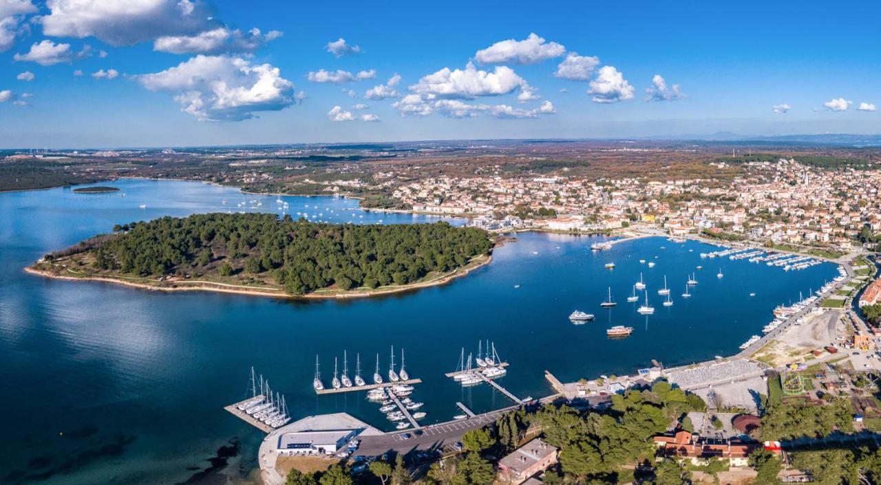 New Seve Ii With Pool, Near The Town Center, 3km From The Vila *
