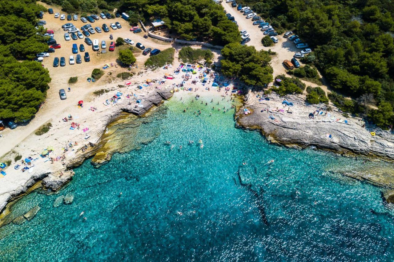 New Seve Ii With Pool, Near The Town Center, 3km From The * Pula